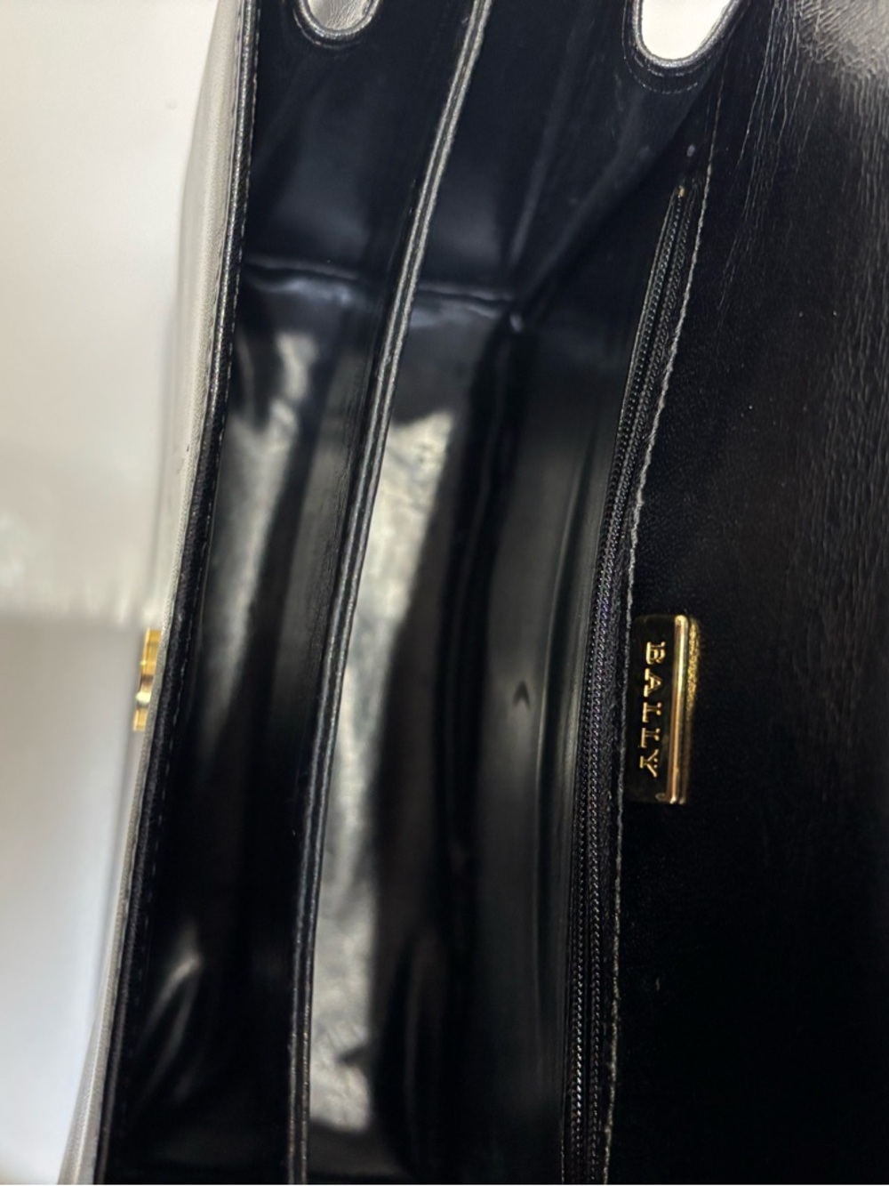 Bally Vintage Black Leather Top Handle Bag Gold Hardware Structured Crossbody - Picture 10 of 10